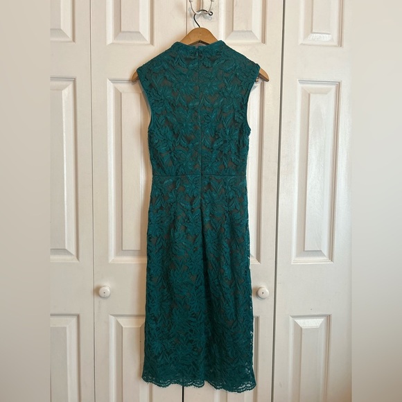 Kit from the Kloth lace pencil dress - Picture 5 of 15